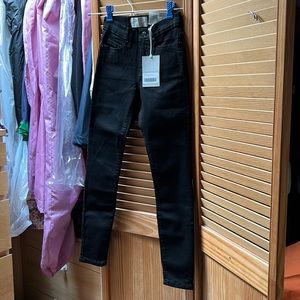 Everlane Mid-Rise Skinny Ankle size 23